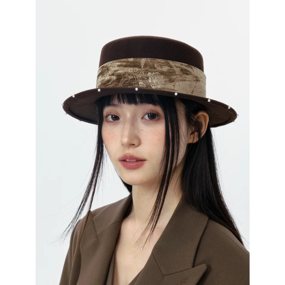 ビーズ付きリボンデザインウールフェルト平頂帽子【春秋冬向け・小さいツバ・おしゃれ】