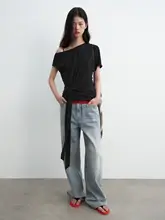 斜めに結んだマットな微皺の不対称ショルダーTシャツ【サマーシーズン用・女性用】