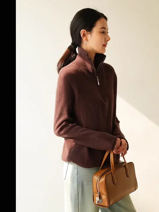 スタイリッシュな2重織りニットセーター【ウール・ウサギ毛・アルパカ毛使用・女性用】（セットアップ対応）