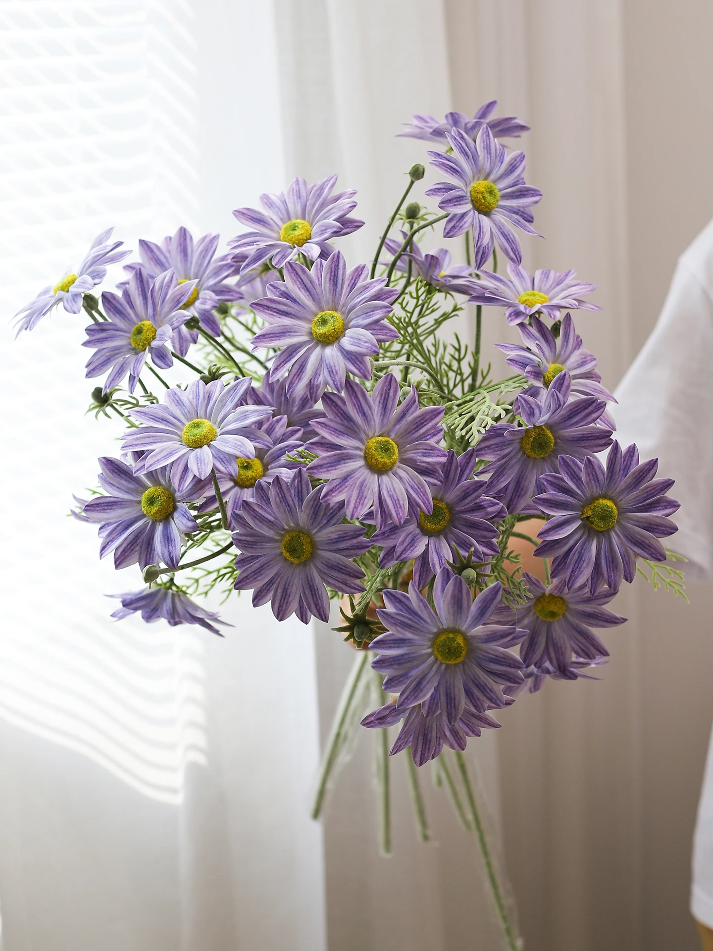 ドライフラワーの花束をどう飾れば、写真にも映えるか？