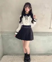 バイカラーのフリル付きブラウス【リボンベルト・ハート型ボタン】（セットアップ対応）