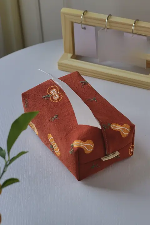 手作りパンプキン刺繍ティッシュボックス【車載用・デスク用・家庭用】