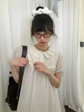 可愛らしい花びら襟のホワイトワンピース【ゆったりシルエット・Aライン・夏用・短袖】