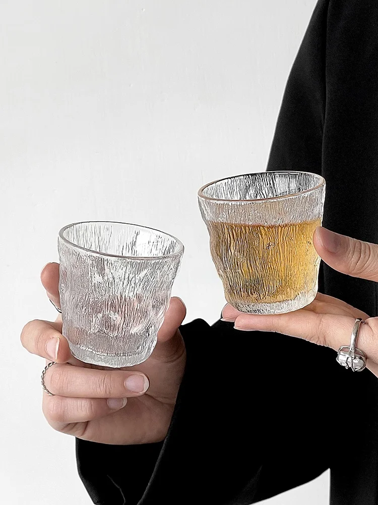 侘寂風 ミニグレイシャーカップ：日式美学の高級茶碗としての実用性とデザイン価値