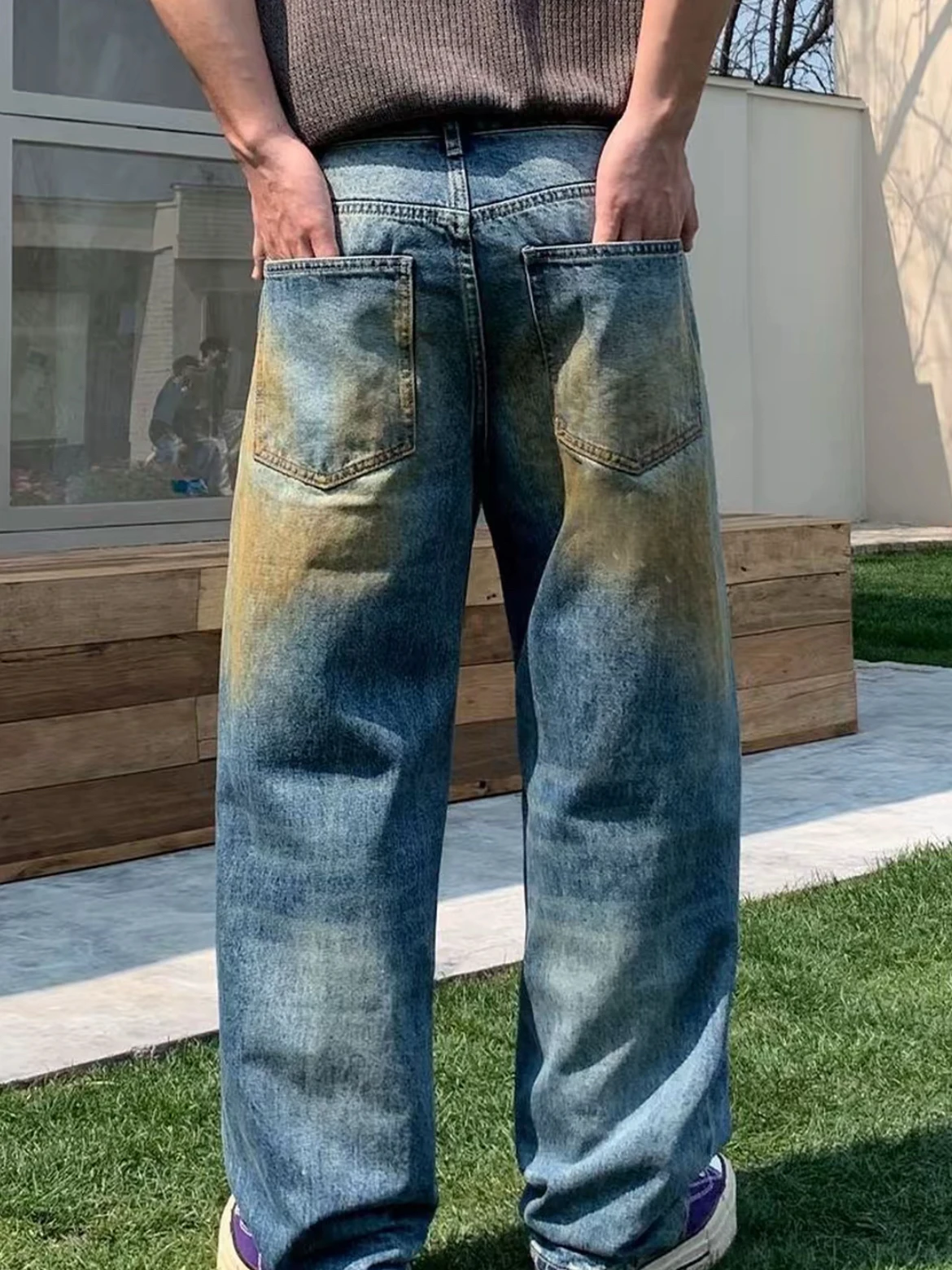 40代が着るストリートブランドで迷うなら、このデニムパンツが救いになる？