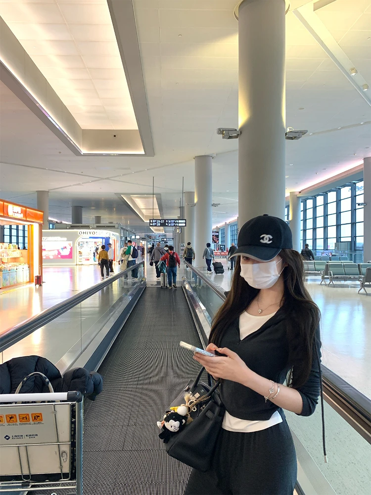 2026年トレンドの中心に立つ「スキントップス」は、本当に必要なのか？