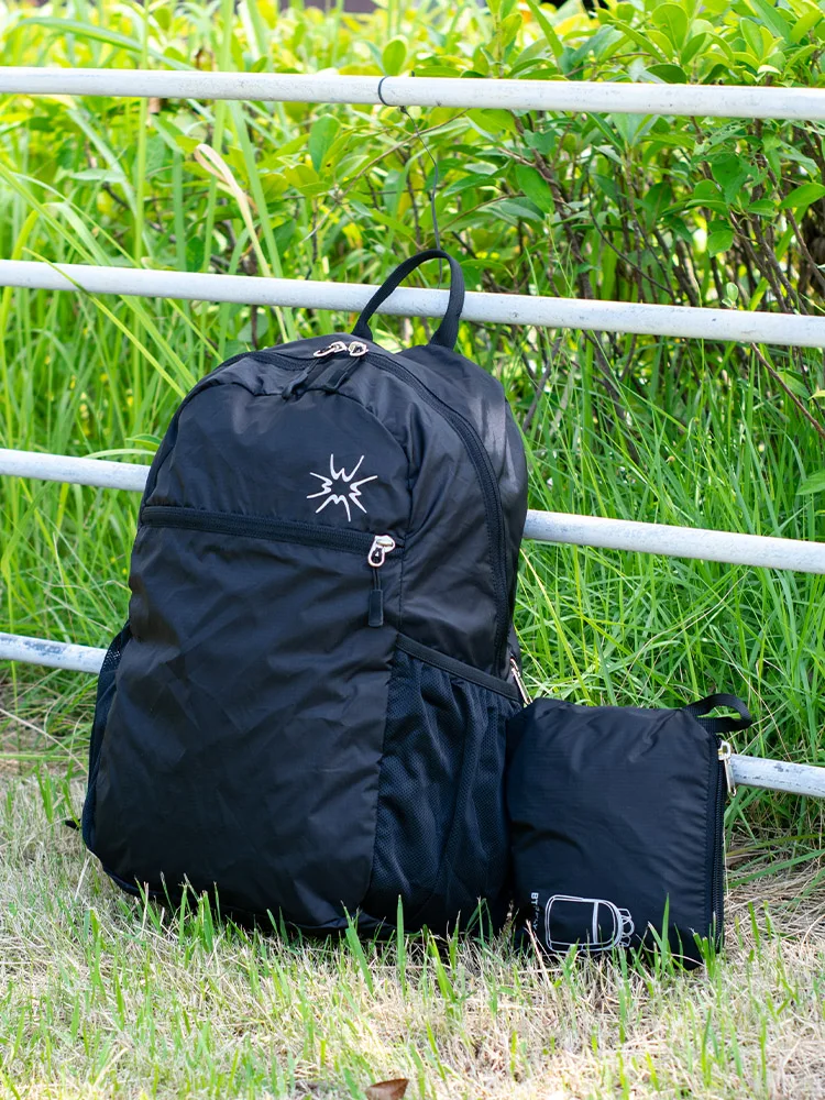 軽量折りたたみハイキングバックパック：夏用・ダブルショルダーで快適な日帰り登山に最適なアイテム