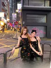 フラワープリントキャミソールワンピース【夏用・ウエストシェイプ・レトロ・Aライン・小柄対応】