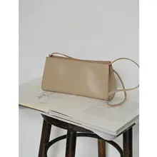 極上の柔らかさのレザーショルダーバッグ【ミニサイズ・ハンドル付き・斜め掛け対応】