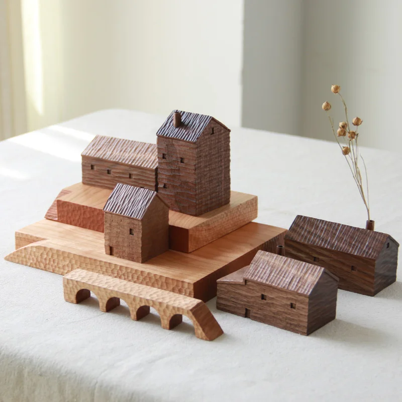 ミニチュア ハウスを選ぶべきタイミングは？リアルな暮らしに溶け込む、手作りの木造小屋の魅力とは