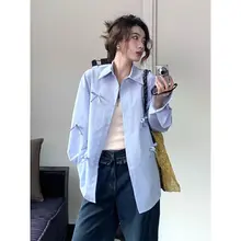 春にぴったりな薄手のブルーリボンブラウス【ルーズフィット・デザイン性の高い上着】