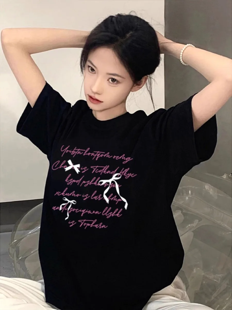 ab女性が選ぶ夏の1着は、本当に「通勤風」のコットンTシャツなのか？