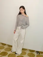 日焼け防止の微透けデザイン カラーボタン付き ゆったりフィット ロングスリーブトップス