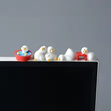 可愛いアヒルのデスクトップミニチュア装飾品【車用・ディスプレイアクセサリー】
