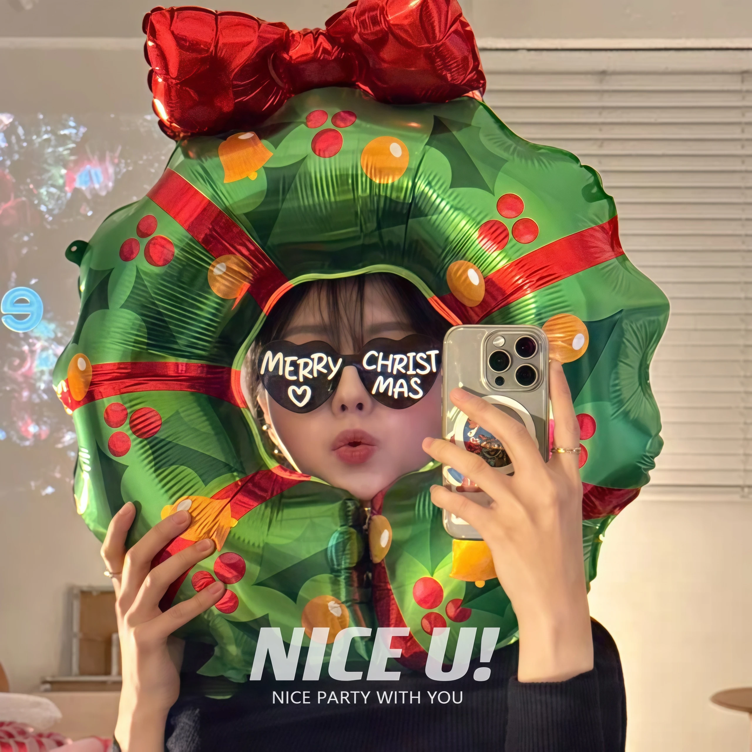 クリスマスリース アルミ製バルーン：INS風のフォトプロップスに最適なアルミ膜風船の実用性