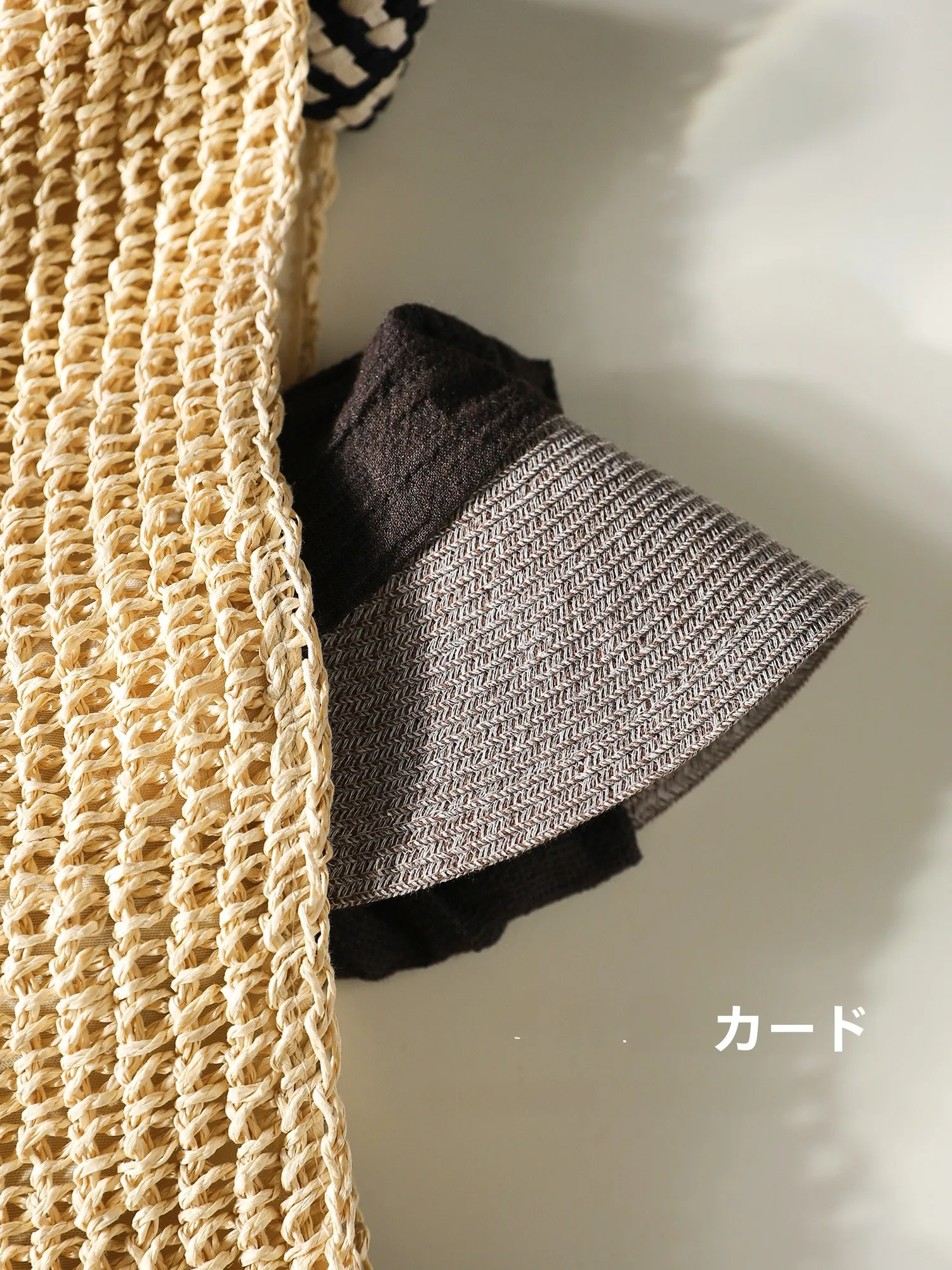 30代から40代の男性が「おっさん帽子」に悩む理由は？実は女性用のリネンラップハットが救いになる