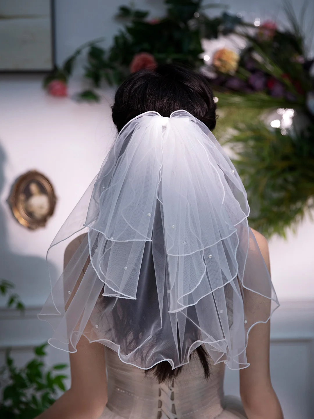 結婚式用ヘッドドレス：ショートタイプの高級感とドレス用デザインの実用性