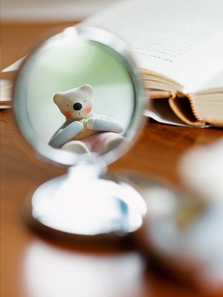 丸い鏡を選ぶべきなのか？実は「丸い鏡」は、あなたの日常に「ふわっと」寄り添う存在なんです