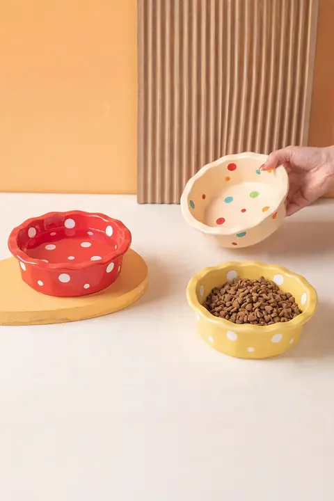 ドット柄の猫用陶器ボウル【水飲み・おやつ・ペット用】