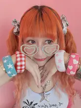 Y2Kスタイルのサングラス【ハート型ストーン・リゾート風・個性的デザイン】