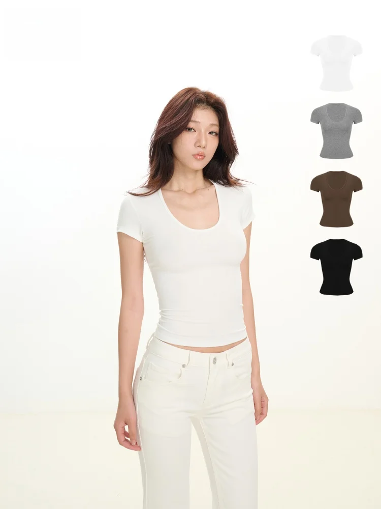 大人可愛い服 50代コーデ 完全ガイド｜ハイウエスト・自然な柄の選び方