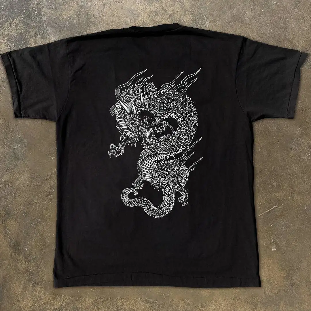 tシャツをハンガーにかけるとき、どうやって「飾る」のを楽しむの？