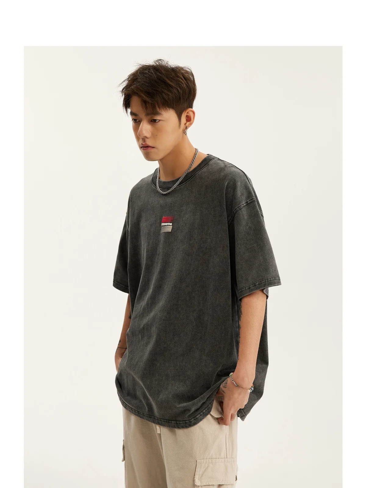 泥汚れや黄ばみに強いTシャツはどこにいるの？ヴィンテージ風の半袖Tシャツが解決するリアルな使い方