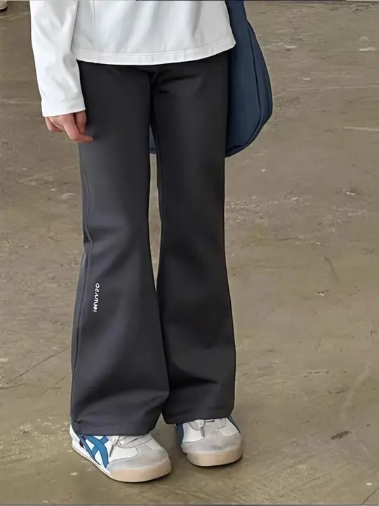 女の子用 春の新作 ハイウエスト ストレッチスリムパンツ【微フレア・カジュアルスタイル・スポーティ】（セットアップ対応）