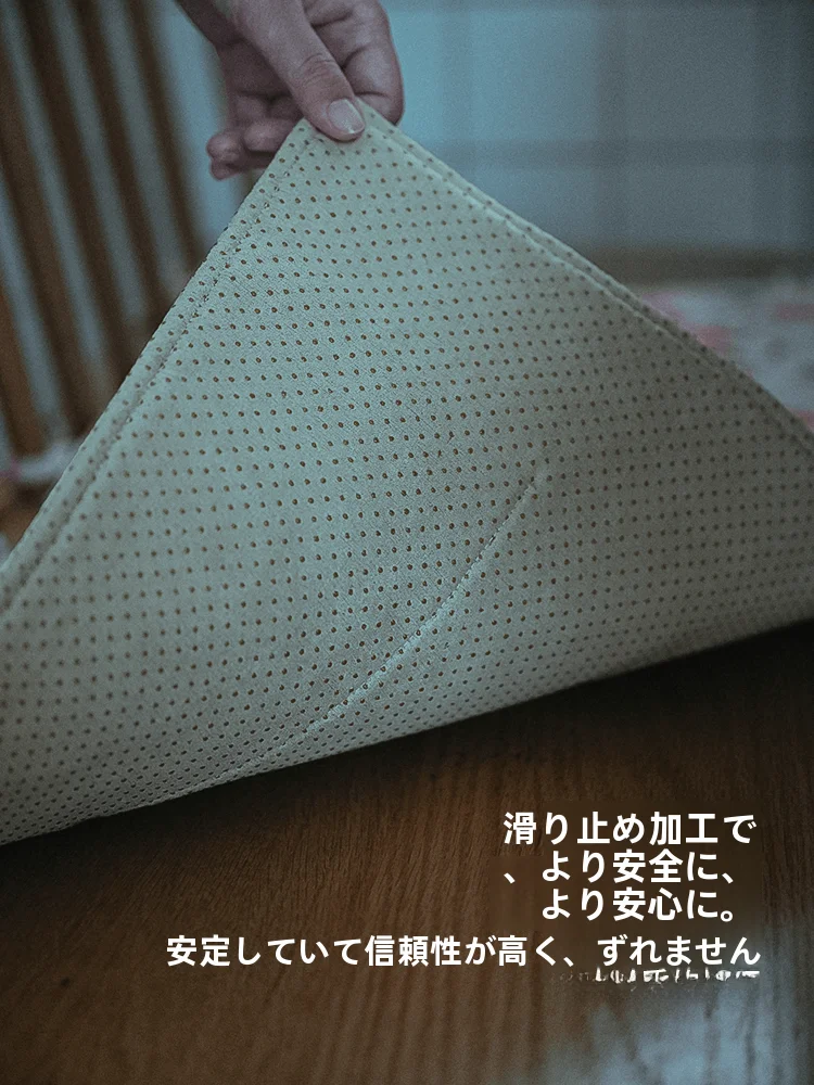夏用ストライプデザインの高級感あるダイニングチェアクッション：狭い空間でも快適な座り心地を実現