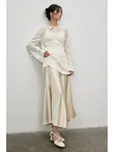 重厚な立体刺繍が魅力の羊毛ニットシャツ【春用・中国風デザイン】