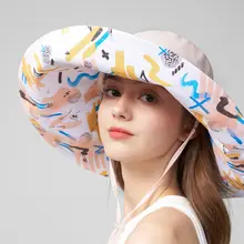 大きなつばのUVカット帽子【黒ラミネート・写真映え・顔を小さく見せるデザイン】