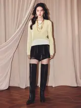 重ね着風Vネックニットトップス【長袖・冬用・極上の柔らかさ】（セットアップ対応）