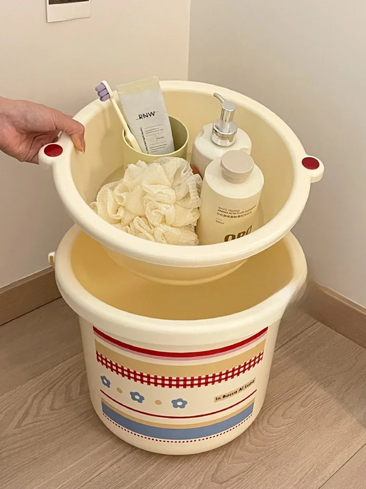 洗車バケツをどう選ぶ？かっこいいデザインと実用性のバランスが鍵になる