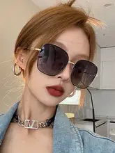 顔を小さく見せる偏光サングラス【紫外線対策・男女兼用・丸型デザイン】