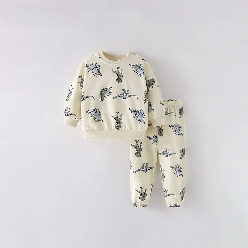 トレーニー 私服 とは？男児向けカジュアルセットアップの実用性と特性解析