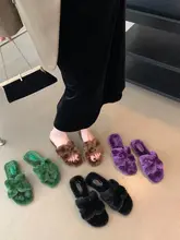 女性用フラットファーサンダル【横型デザイン・秋冬用・した履き心地】