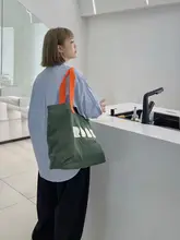 通勤用トートバッグ【大容量・男女兼用・超軽量・肩掛け可能】