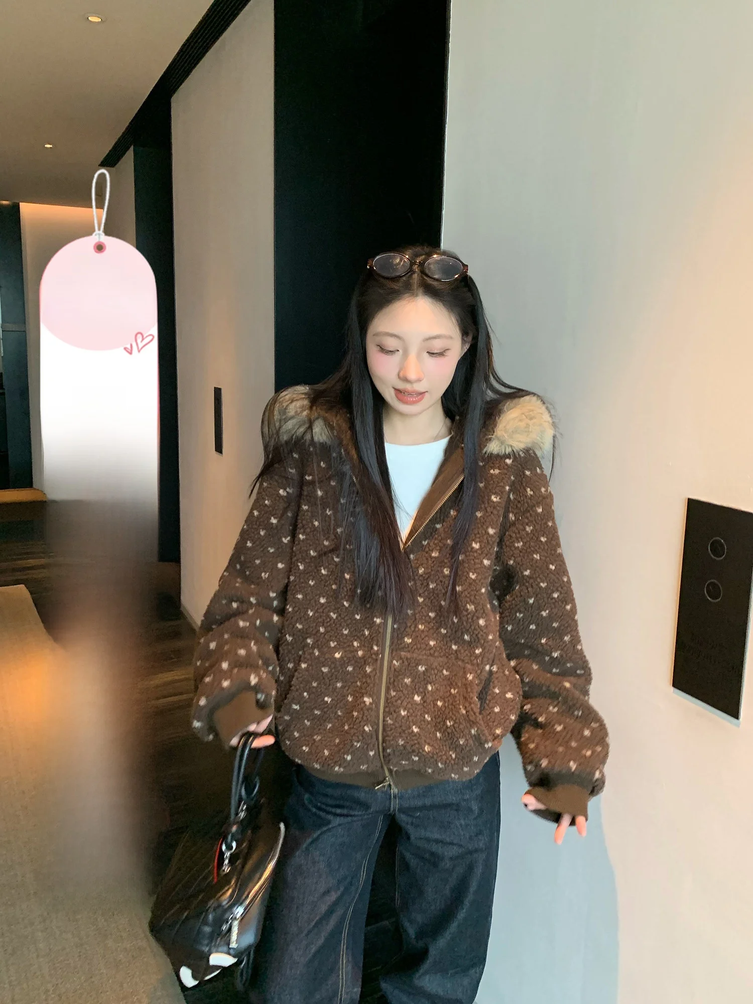 冬の女性が寒さに負けない、通勤と日常をつなぐコートは？