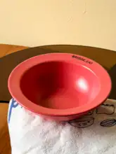 可愛いデザインの猫用ボウル【陶器製・防黒あご・滑り止め付き・高台】