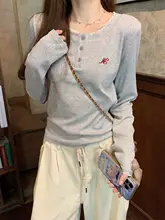 花柄レース付きラウンドネック長袖Tシャツ【グレー・レディース・フィットデザイン・秋用】
