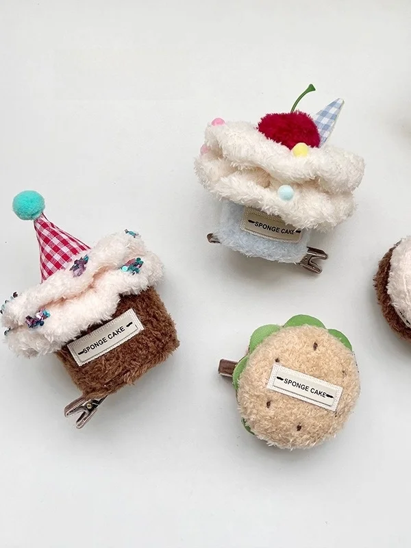 10歳の女の子にあげるクリスマスプレゼントって何が良いか？ふわふわケーキデザインのヘアクリップがおすすめの理由