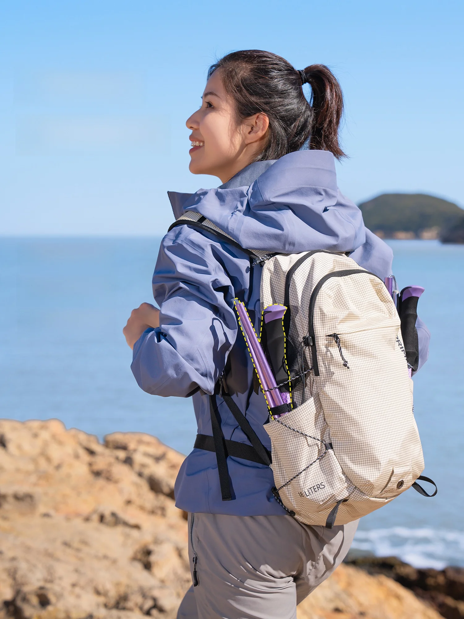 キャンプ道具を節約調達｜実際に使ってみた結果　軽量折りたたみ登山杖の選び方