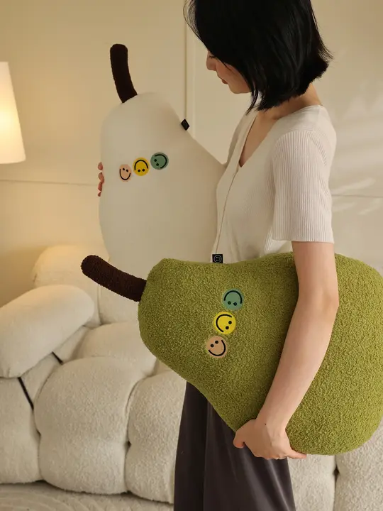 クッション 抱き枕 洋梨型 モコモコ ぬいぐるみ風 キュート カップル ソファー ベッド 背もたれ 昼寝 女性 プレゼント ギフト