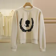 ラメプリントのクルーネックゆったりデザインスウェット【スリム効果・春秋用】