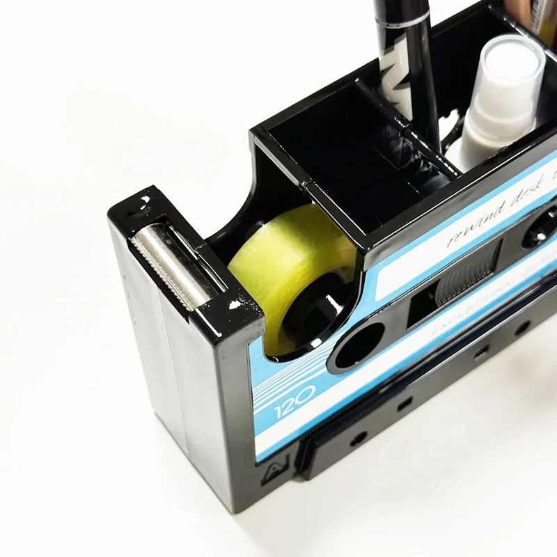 カセットテープ型のペンスタンド：実用性とデザインのバランスを実現
