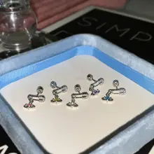 個性的なデザインの純銀ピアス【星球・サターン型・絶妙な輝き】