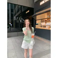 VネックTシャツ【クールな春夏用・フィット・ストライプ柄・女性向け】