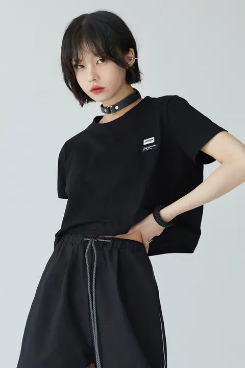 万有引力博物館のレディース半袖Tシャツ【コットン・ショート丈】