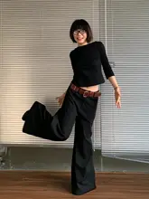 黒のゆったりとしたワイドパンツ レディース カジュアル 日常使用 落ち感のあるロングパンツ