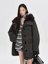 冬の厚手ダウンコート【フード付き・リアルファー襟】